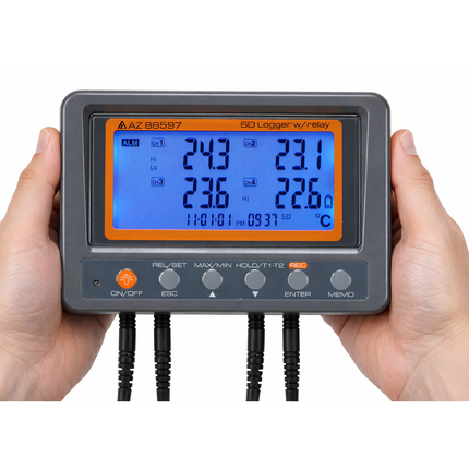 Registrador de dados de temperatura de 4 canais, modelo 88599, com amplo visor LCD.