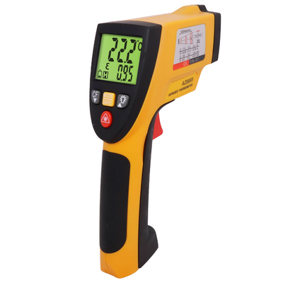 AZ 8895 紅外線溫度計，具備 0.3-1.0 可調發射率，適用於所有材質表面