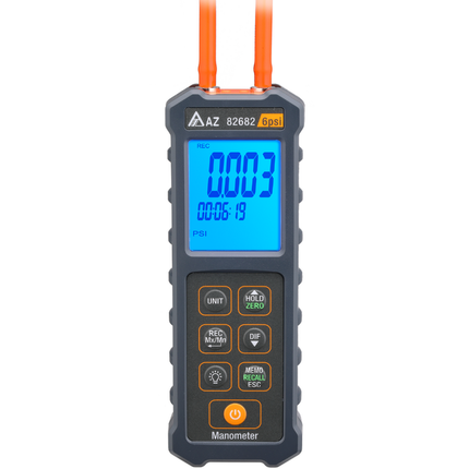 Vista frontal del manómetro digital AZ 82682 con retroiluminación para pruebas de baja presión de alta precisión de 6 psi.