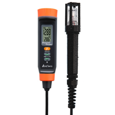 Medidor de OD AZ 8413 com sonda de cabo longo e visor portátil, ideal para testes de água em aquicultura.